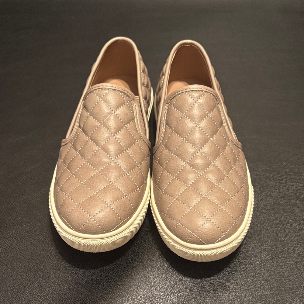 Steve Madden Quilted Beige Slip-Ons